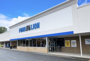 Northwoods Plaza Shopping Center